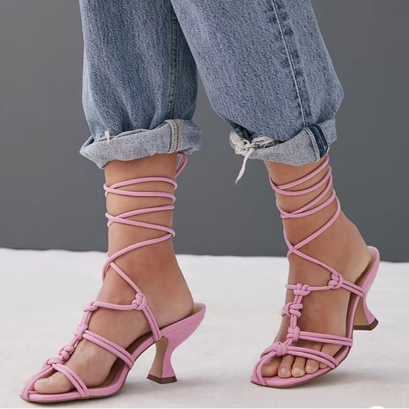 New Anthropologie Light Pink Strappy Spring, Summer Sandals - Picture 3 of 9